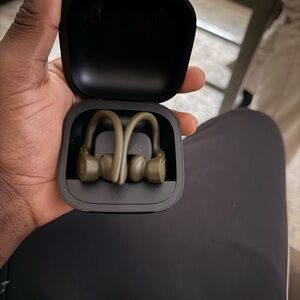 Beats Powerbeats Pro Wireless Earbuds Olive Green